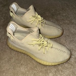 Yeezy Sneakers